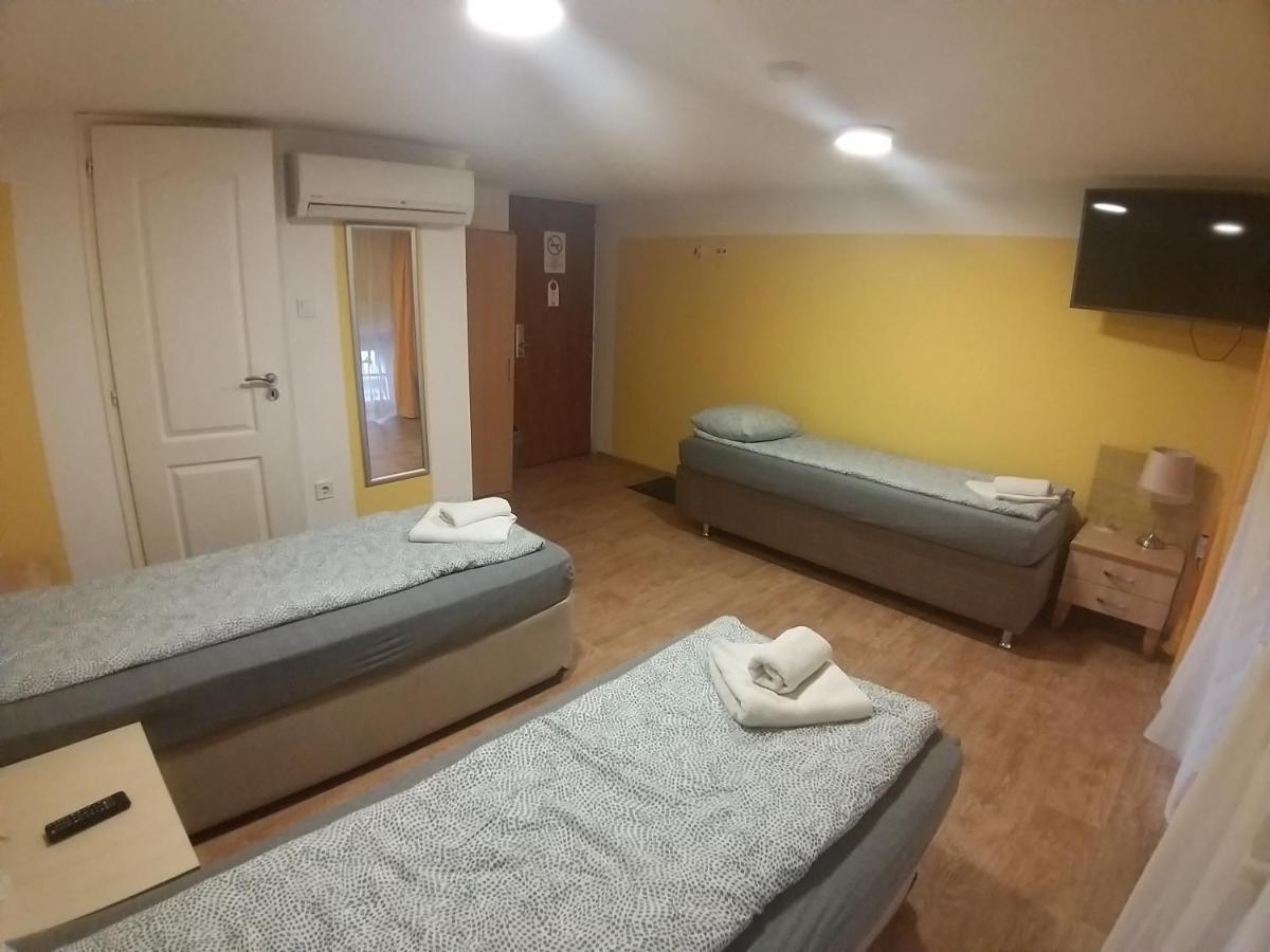 Deniz Guesthouse Budapešť Exteriér fotografie